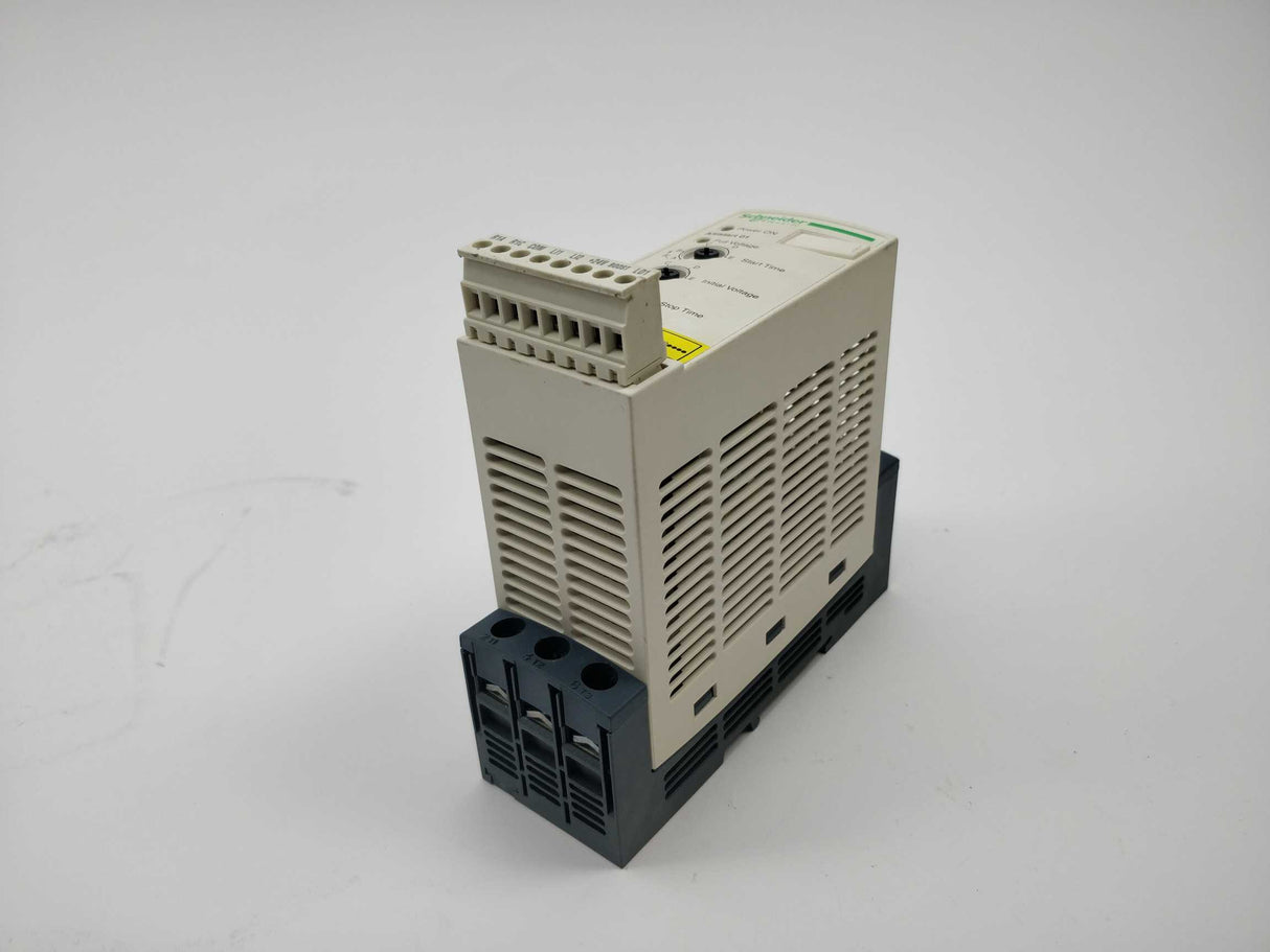 Schneider Electric ATSU01N212LT Altistart01 Soft Starter for Asynchronous Motor