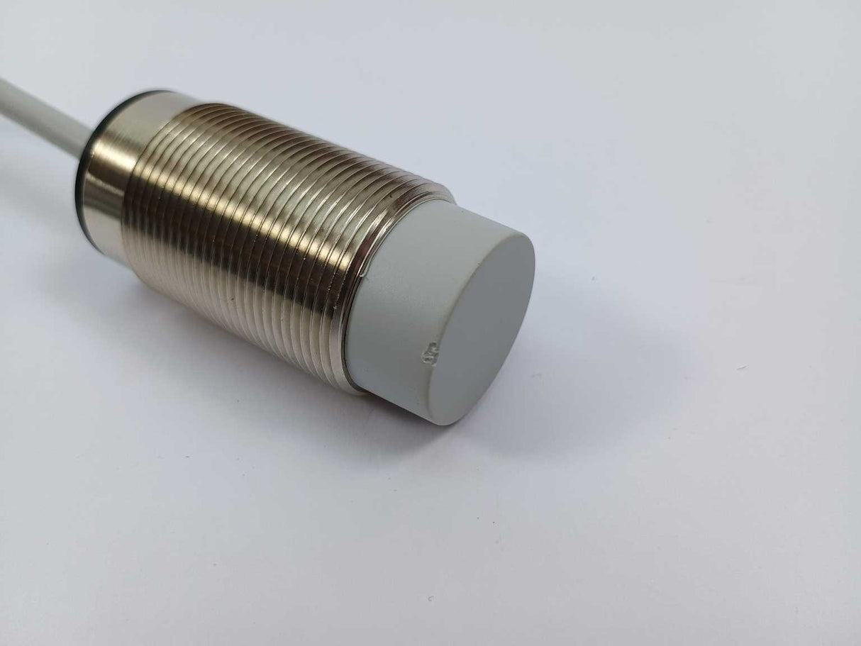 Micro Detectors AT1/AP-2A8R Inductive proximity switch