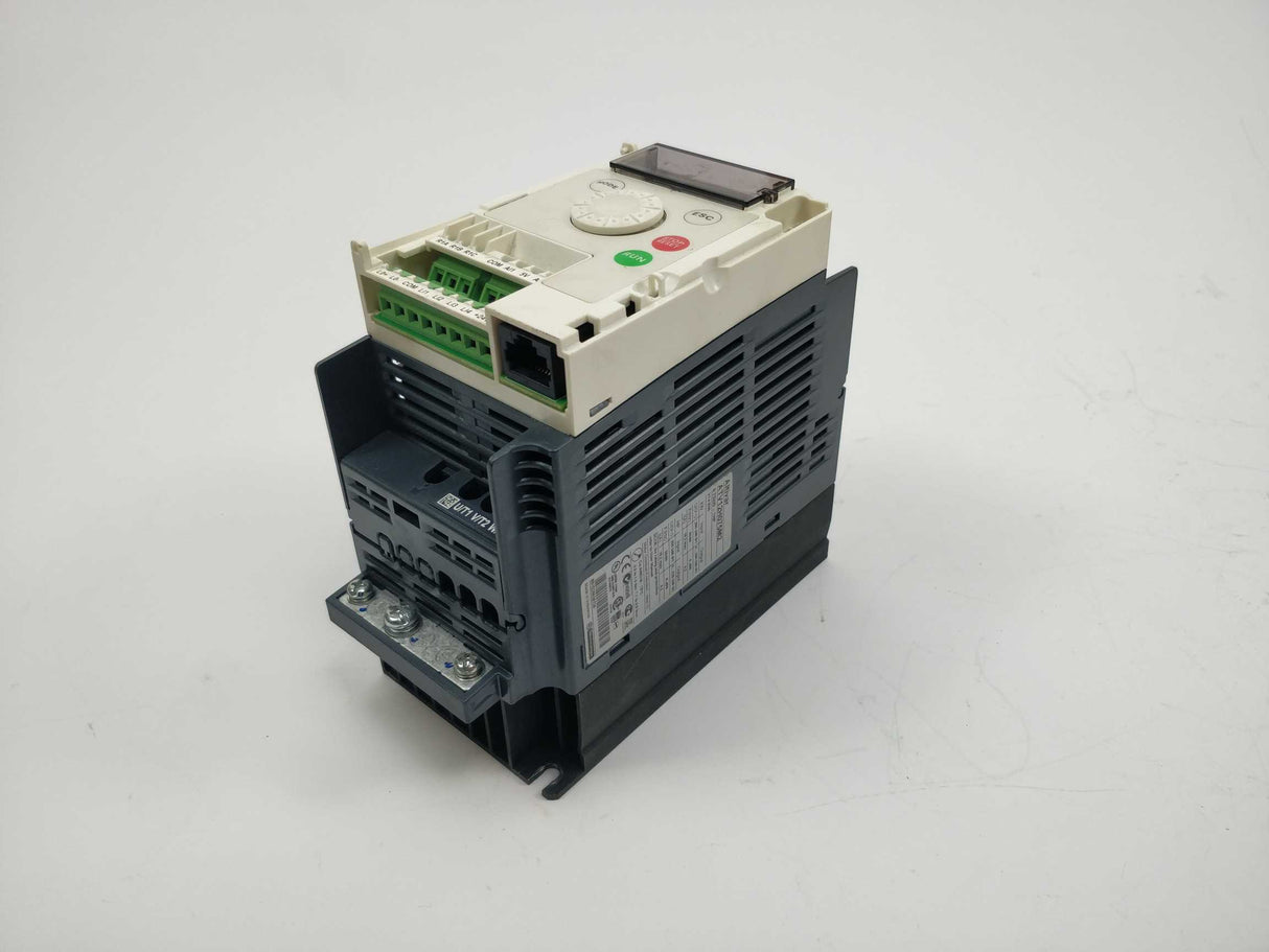 Schneider Electric ATV12H075M2 Frequency Converter ATV12 0.75kW,1HP,200-240V