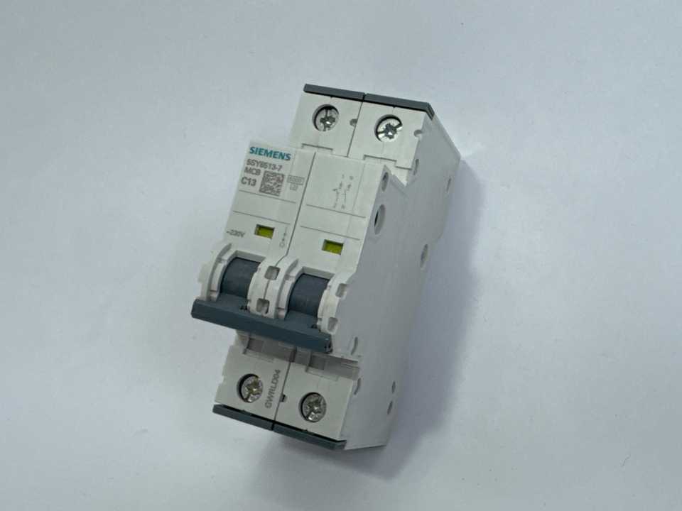 Siemens 5SY6513-7 MCB Miniature Circuit Breaker C13 2-pole