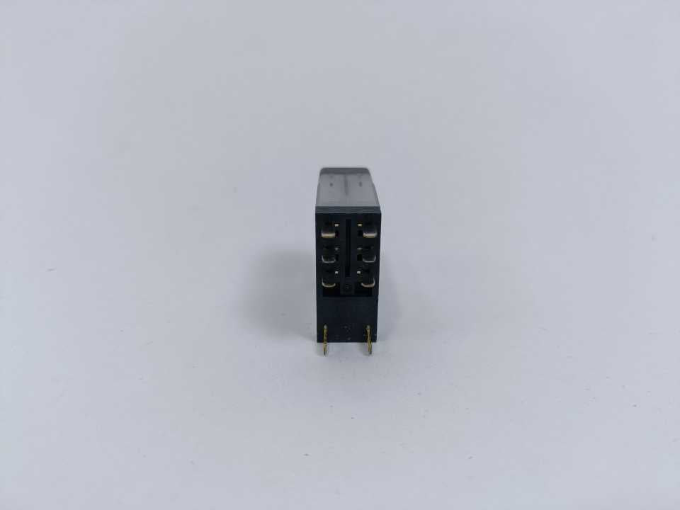 Schneider Electric RXG22B7 Harmony Interface Plug-in Relay Batch 10 Pcs.