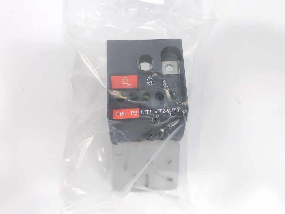 Schneider Electric ATV320U15N4B Variable Speed Drive