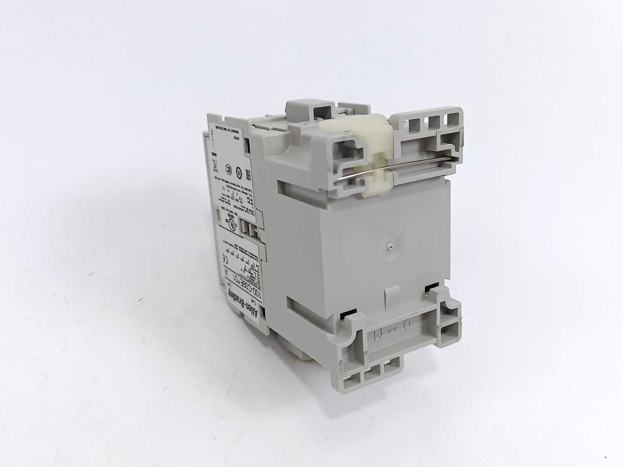 AB 100-C09EJ01 Ser. A A58 IEC 9 A Contactor