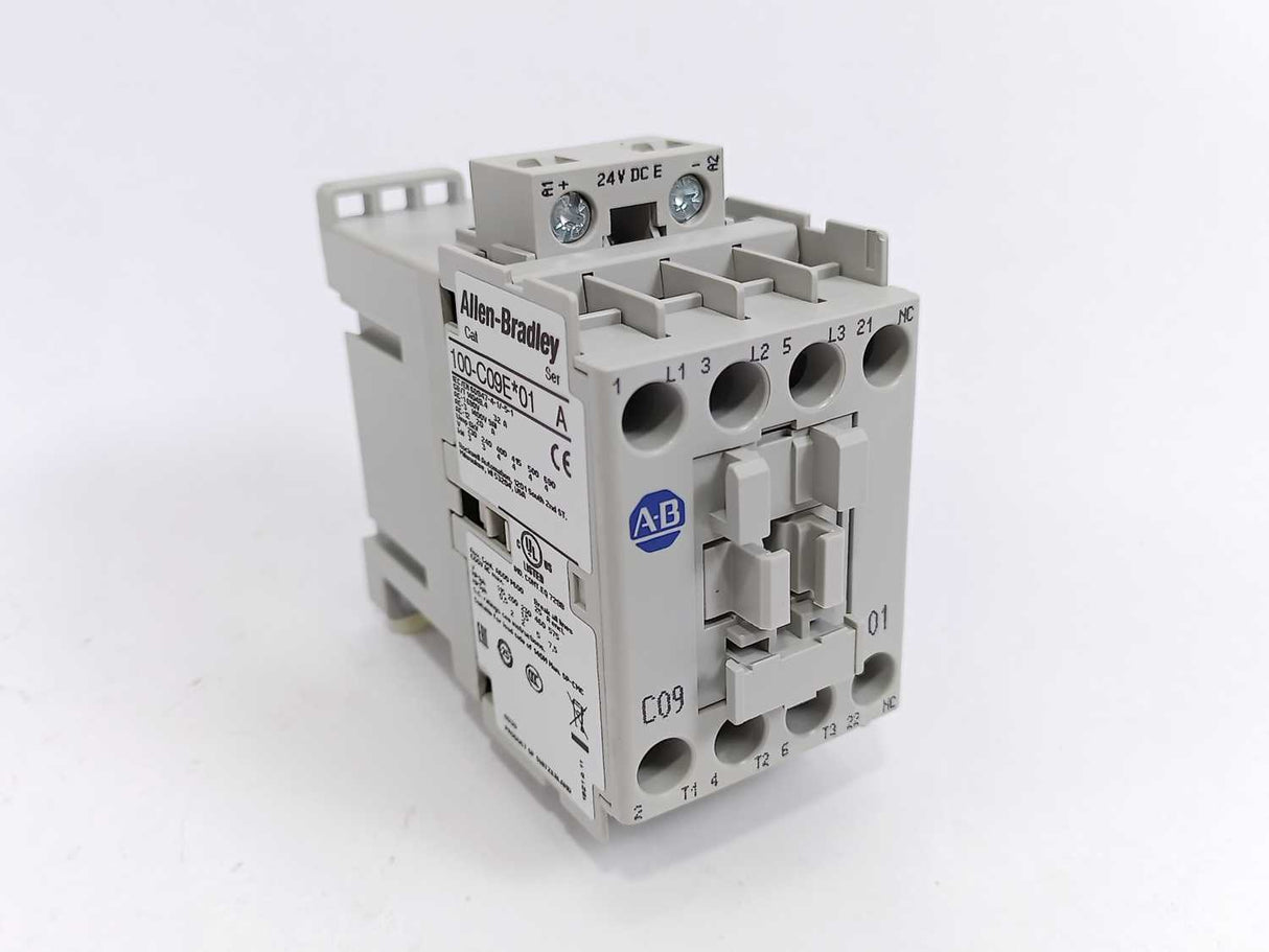 AB 100-C09EJ01 Ser. A A58 IEC 9 A Contactor