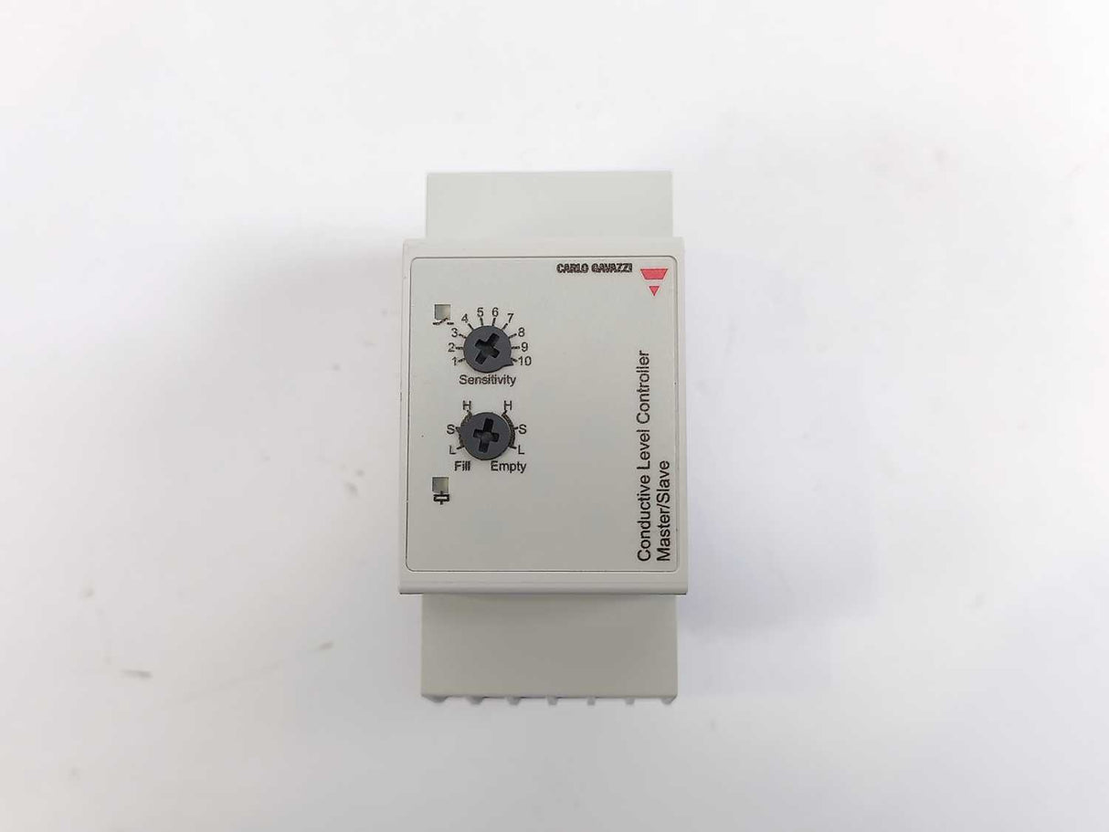 Carlo Gavazzi CLP2FA1B230 2-Point Controller w/ Potentiometer