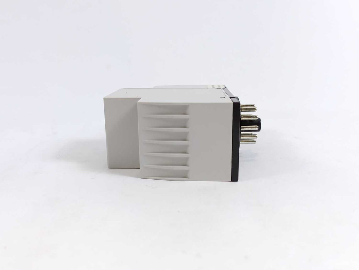 Carlo Gavazzi CLP2FA1B230 2-Point Controller w/ Potentiometer