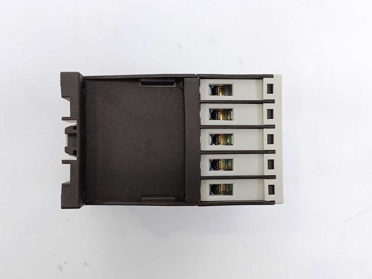 Eaton XTCE007B10TD DILM7-10 Contactor 3kW/400v, DC Operated