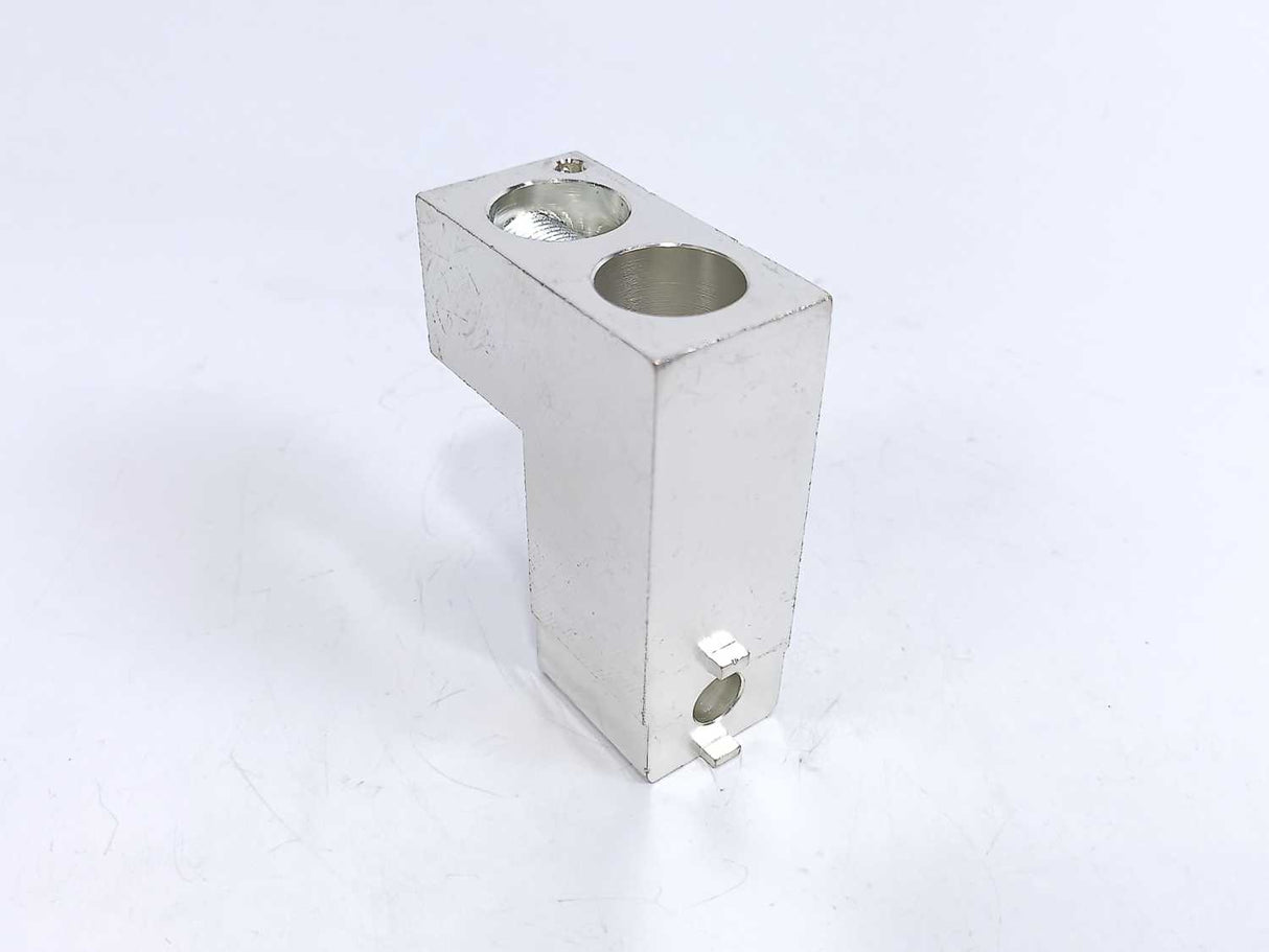 CV010290 2x120 2x240 AL/CU 35N.m Clamps 240mm 630A Batch 2pcs.