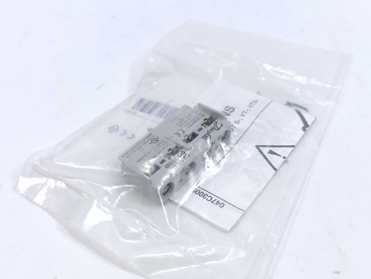 Danfoss 047B3200 AUXILIARY CONTACT CBA-11 8 Pcs.