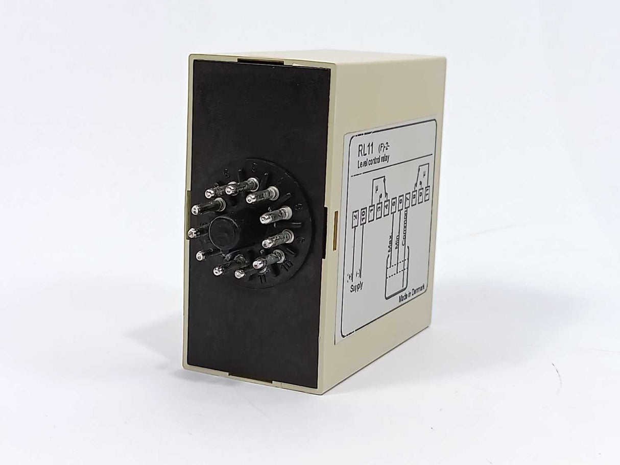 C-mac RL11F-2-1-230 Level Control Relay