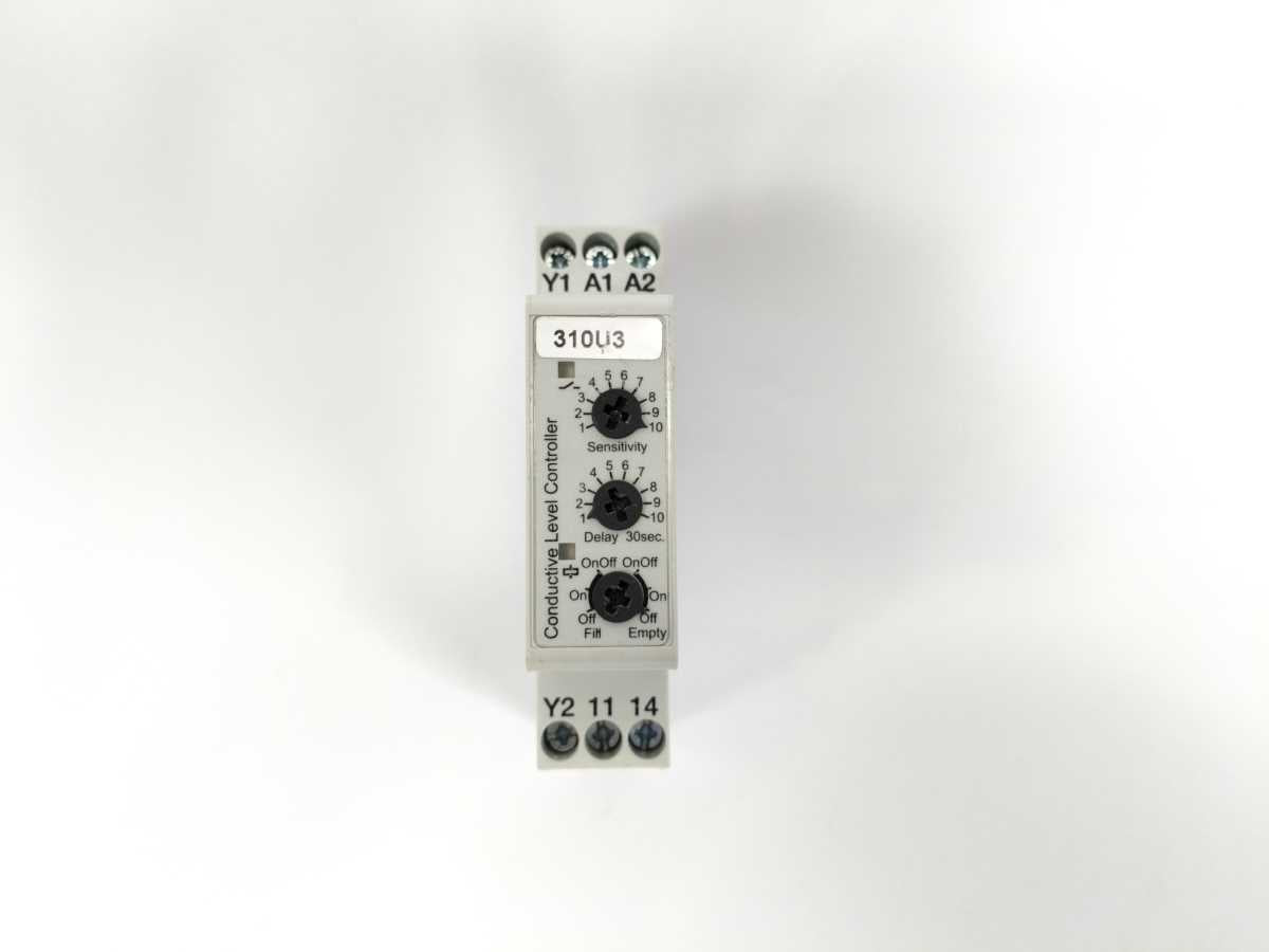 Carlo Gavazzi CLD1EA1CM24 Conductive Level Controller