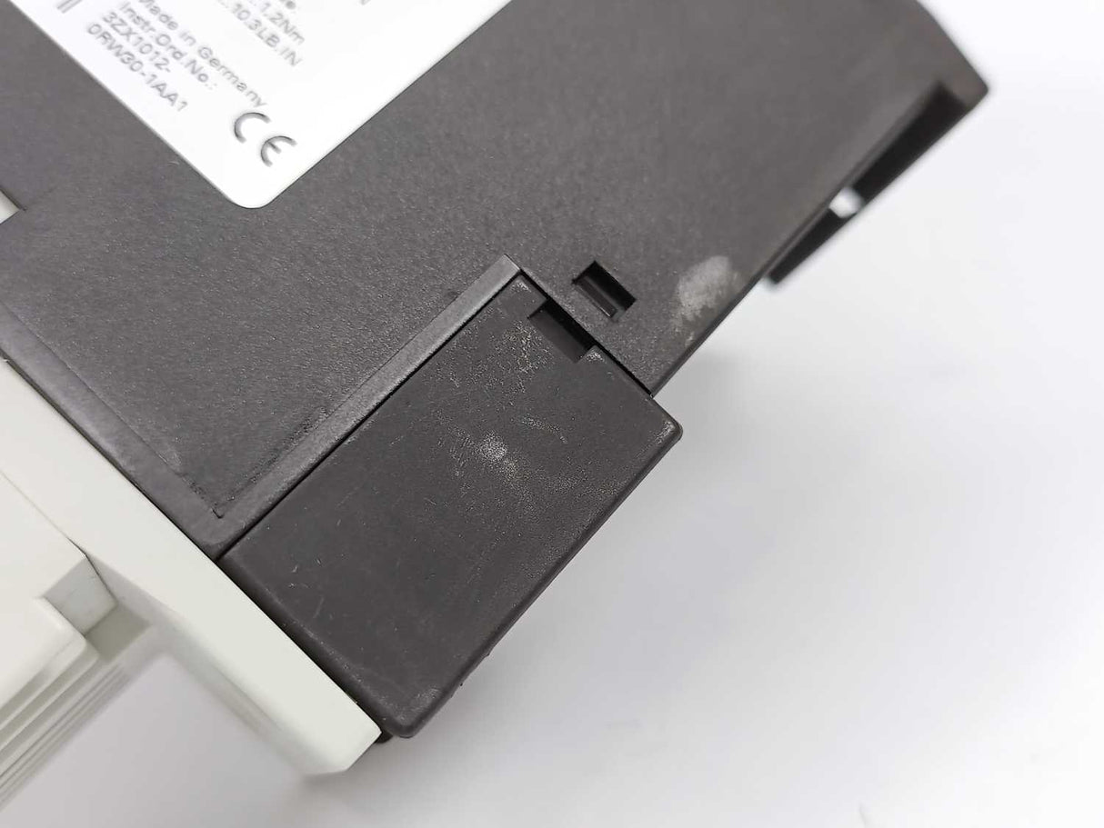 Siemens 3RW3025-1AB14 SIRIUS 3RW30 Industrial Controls