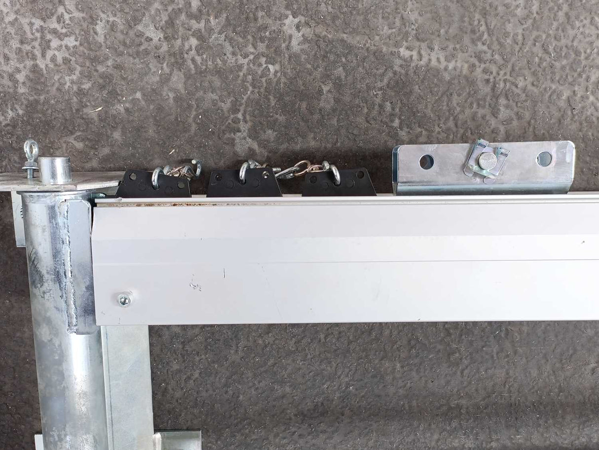 TAWI VM40 VacuEasyLift Vacuum Lift System 3 Swing Arms 3M