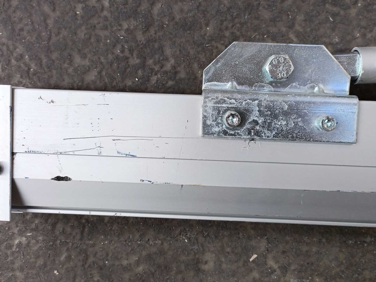 TAWI VM40 VacuEasyLift Vacuum Lift System 3 Swing Arms 3M