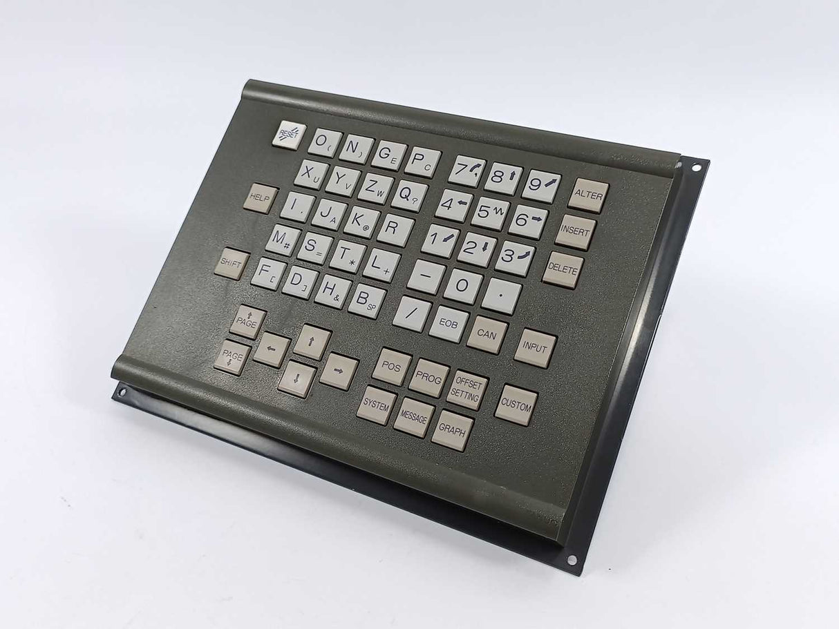 FANUC LTD A02B-0120-C122/MAR FS16 9'' MDI Unit