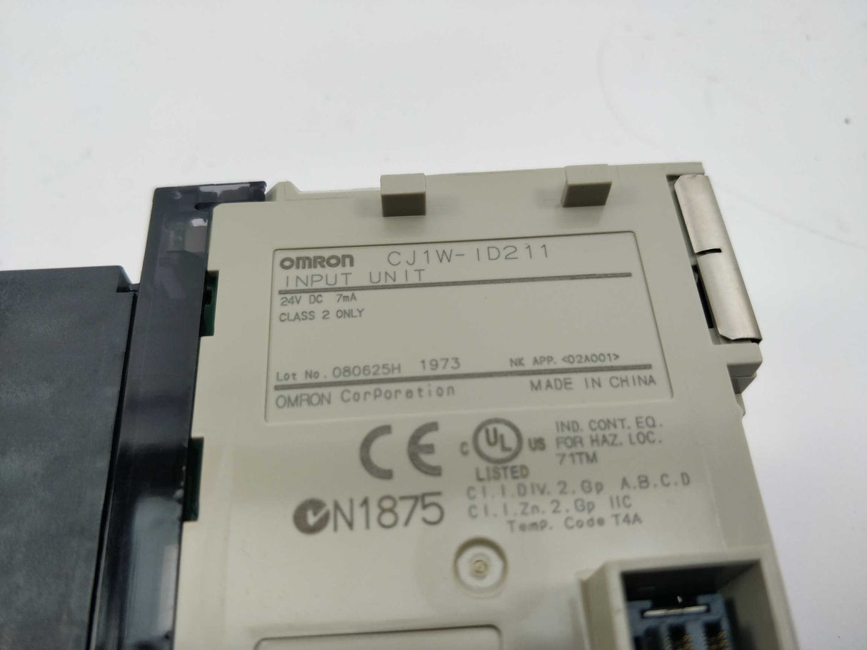OMRON CJ1W-ID211 Input Unit ID211 24V DC 7mA