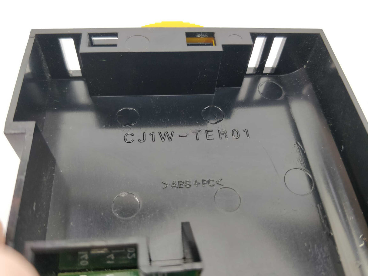 OMRON CJ1W-TER01 End Plate for CJ1W Series