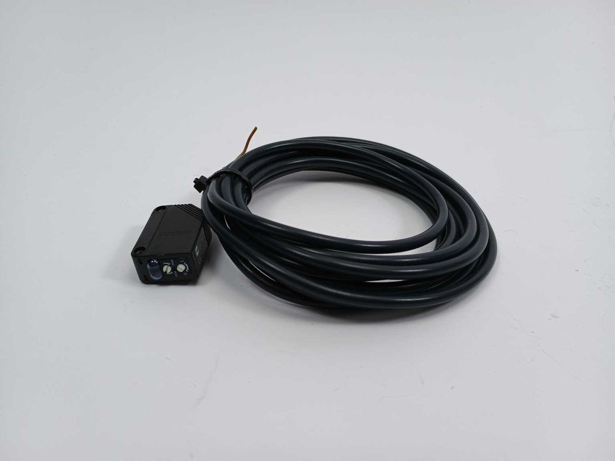 OMRON E3Z-T81-D Photoelectric Sensor