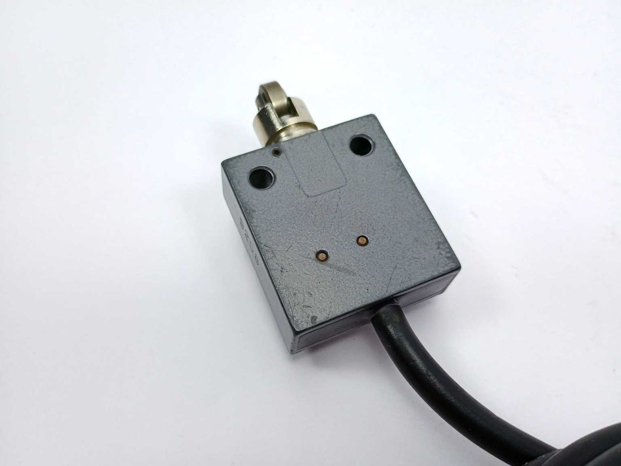 Honeywell 14CE3-3 SWITCH SNAP ACTION SPDT 5A 250V