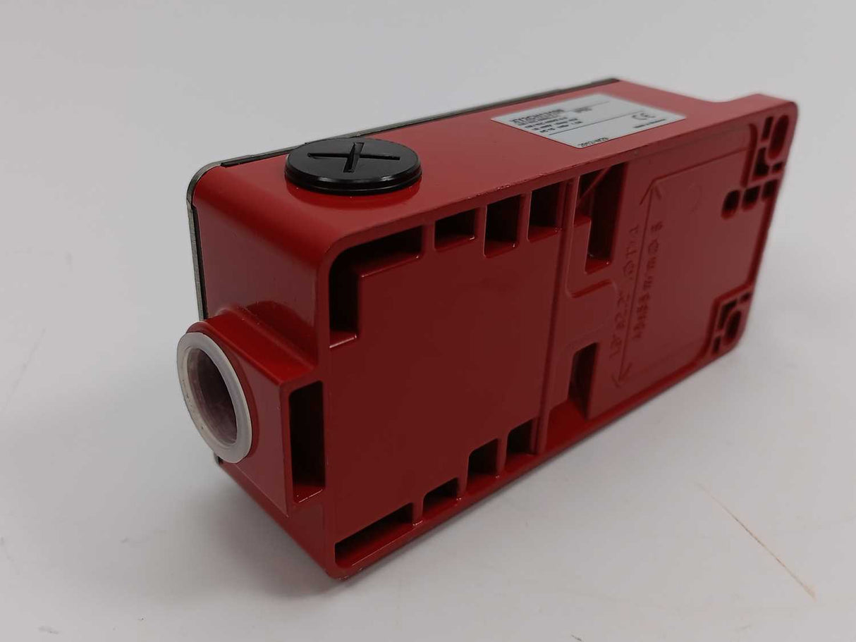 TELEMECANIQUE XY2CH13190 Emergency Stop Pull Switch