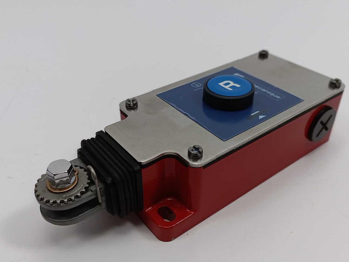 TELEMECANIQUE XY2CH13190 Emergency Stop Pull Switch