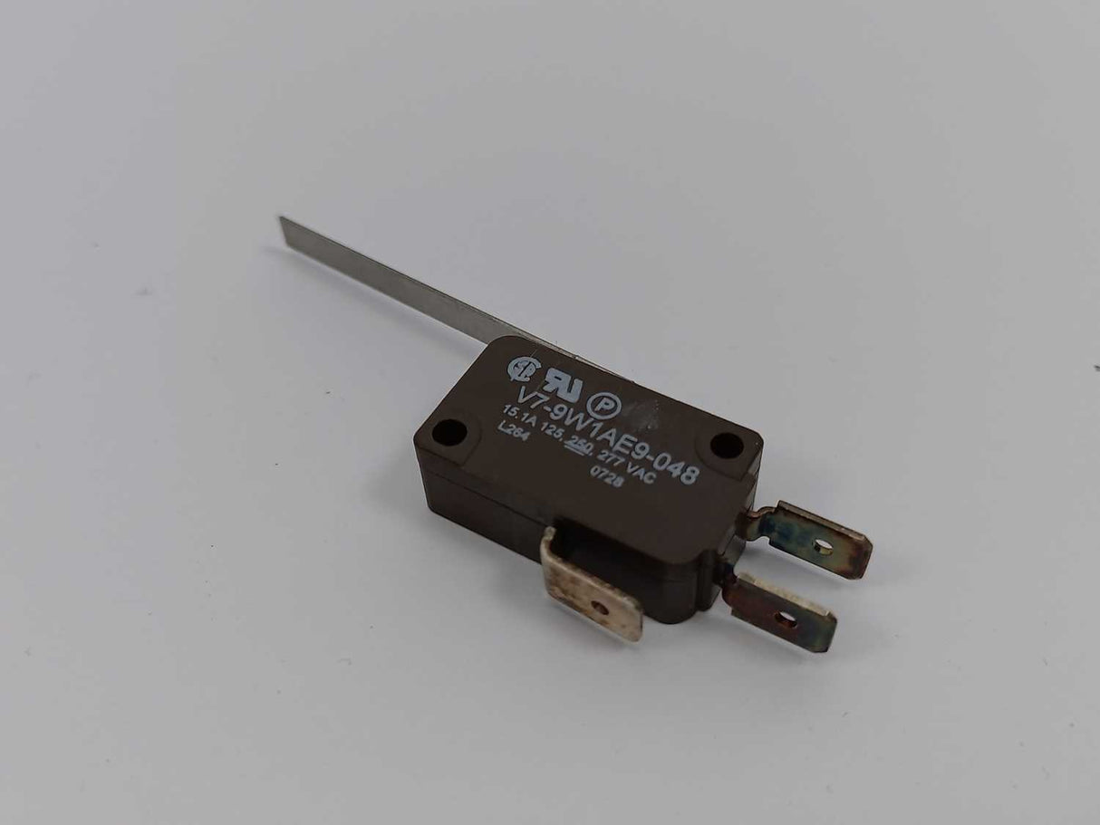Micro switch V7-9W1AE9-048 Basic Switch 2 Pcs.