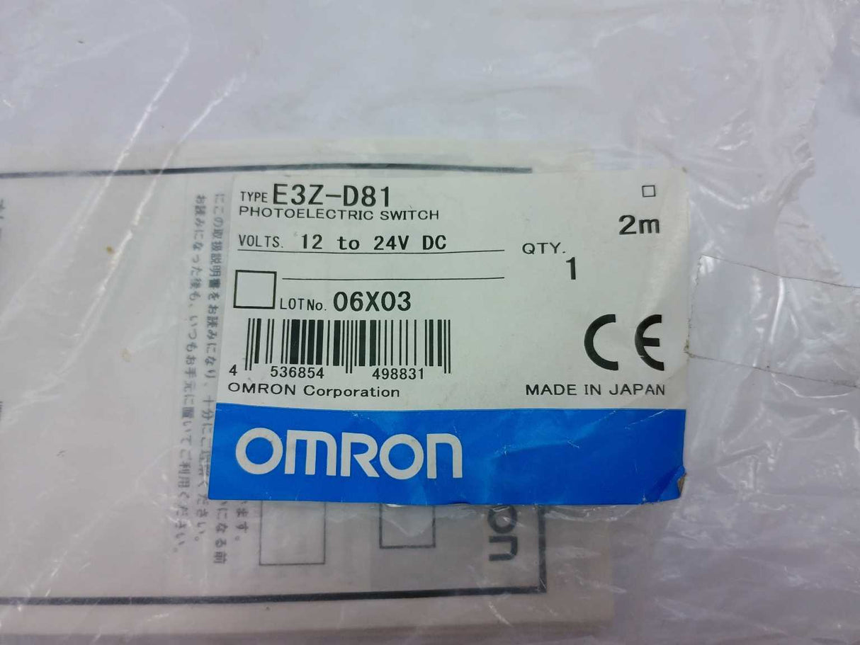 OMRON E3Z-D81 PHOTOELECTRIC SWITCH 1,4m 12-24V DC
