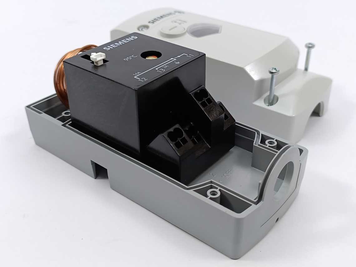 Siemens S55700-P100 RAK-ST.010FP-M - Safety temperature limiter fixed 95 °C