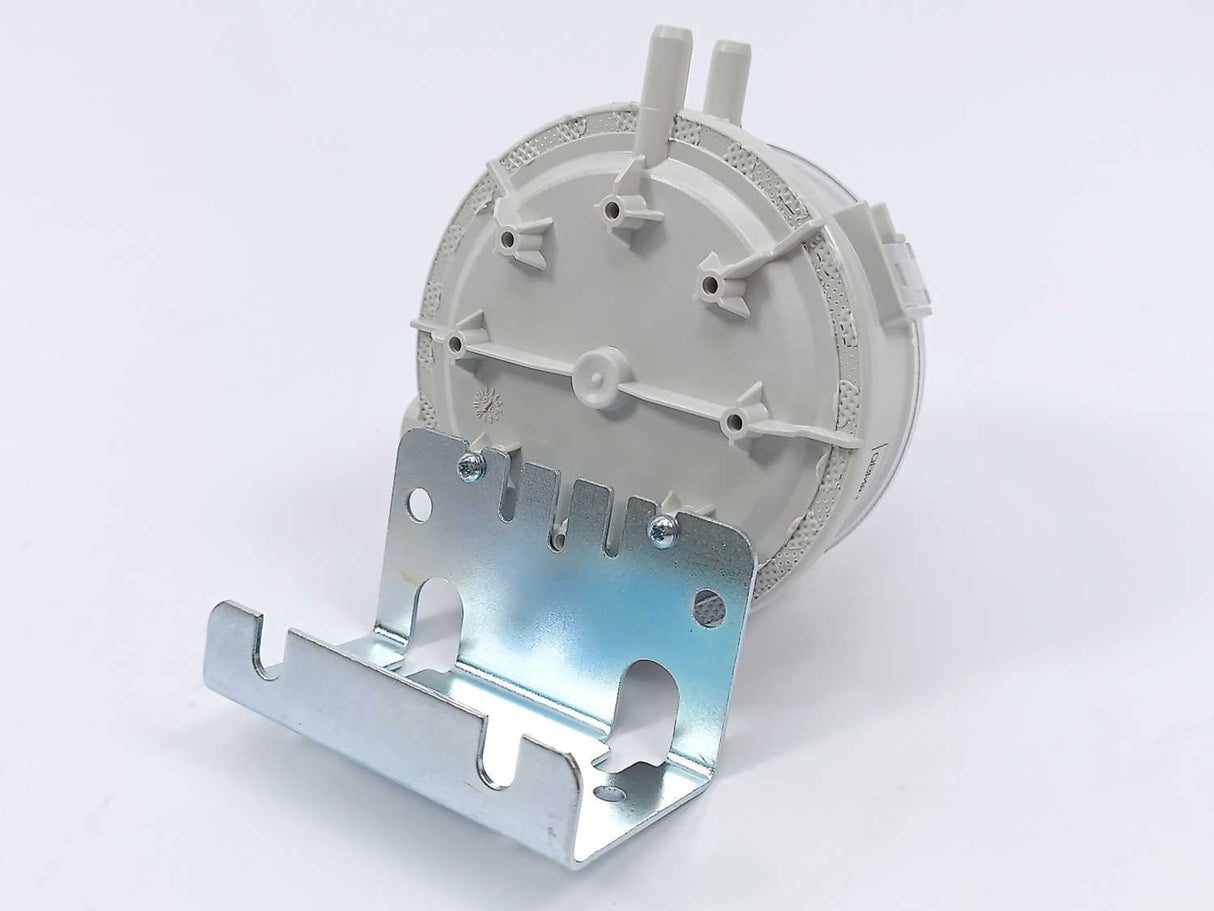 Siemens QBM81-3 DIFF. Pressure Switch Air Relay 20..300 Pa