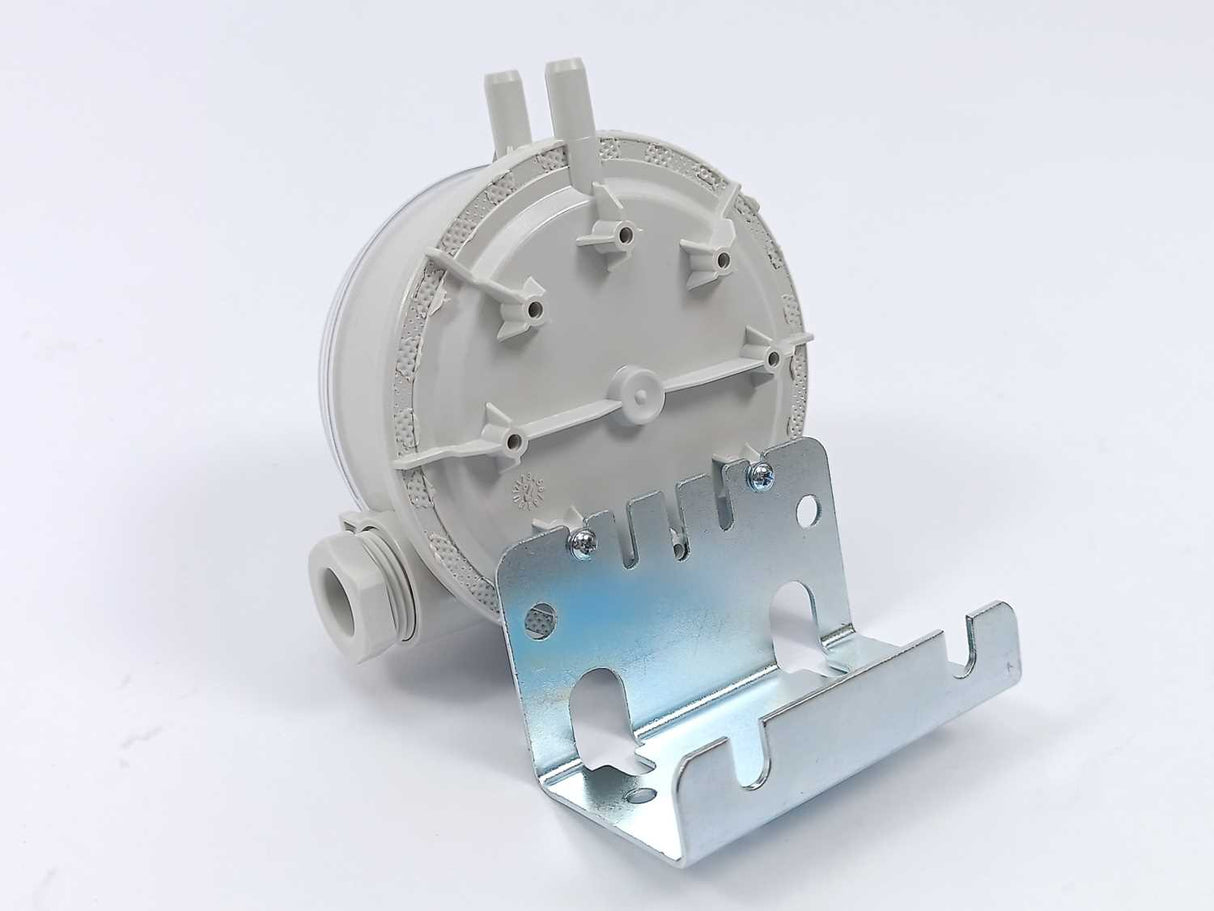 Siemens QBM81-3 DIFF. Pressure Switch Air Relay 20..300 Pa