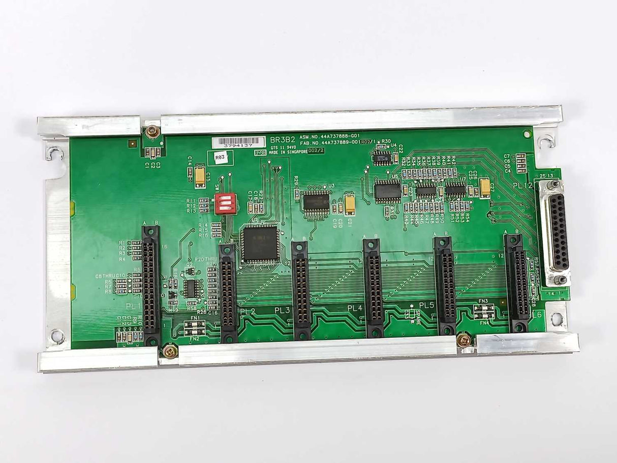 GE Fanuc IC693CHS398g 5 SLOT EXPANSION EMI ENHANCED