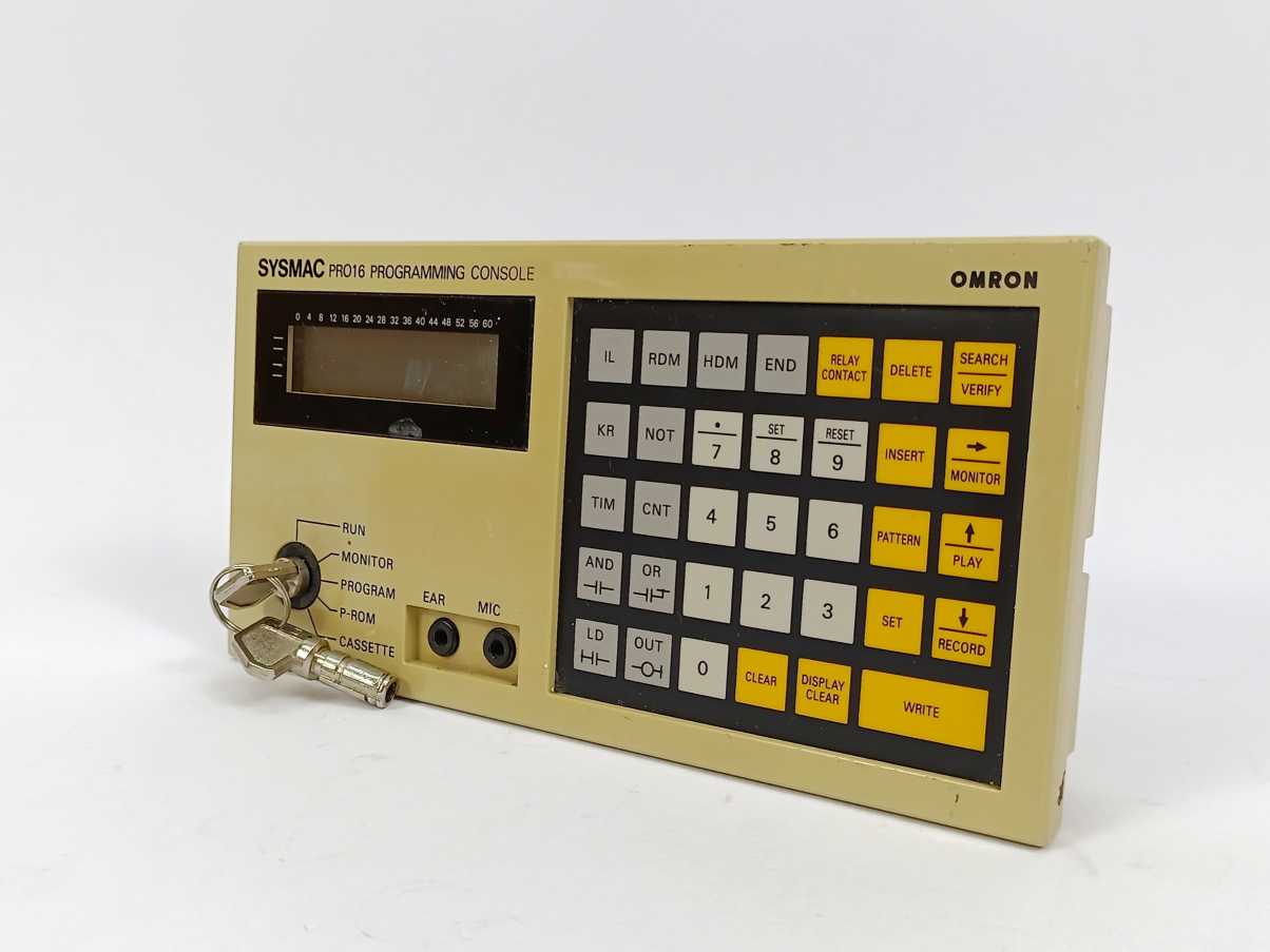 OMRON 3G2A3-PRO16 Programming Console PRO16