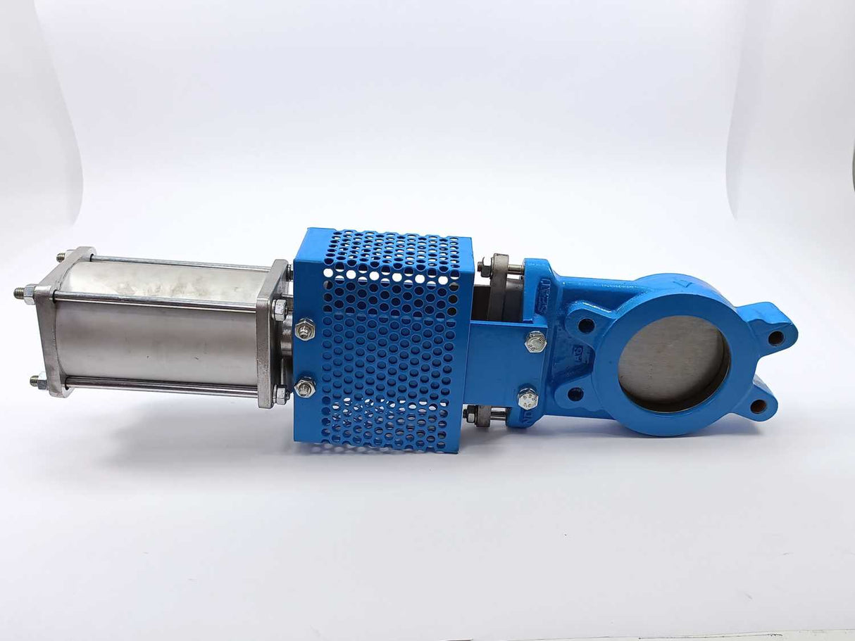 Lucaval L20N Knife Gate Valve + C100/115 actuator + DN100 GJL250