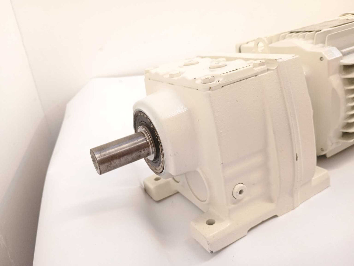 SEW-EURODRIVE  R37 DRS80M4BE2/ES7S/V 01.1794765101.0001.12