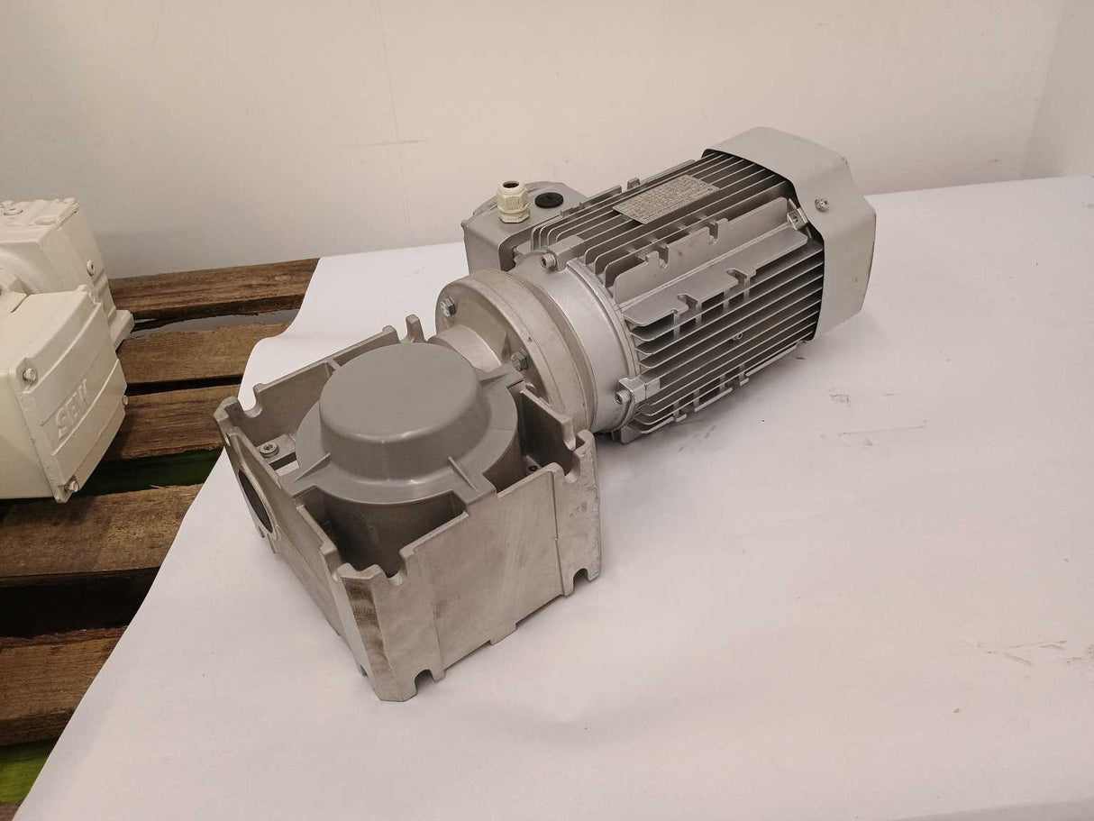 NORD Drivesystems SK 1SIS75DH-IEC90 4AK3 90S-4 B14 PTC 1,1kw 1440/29rpm