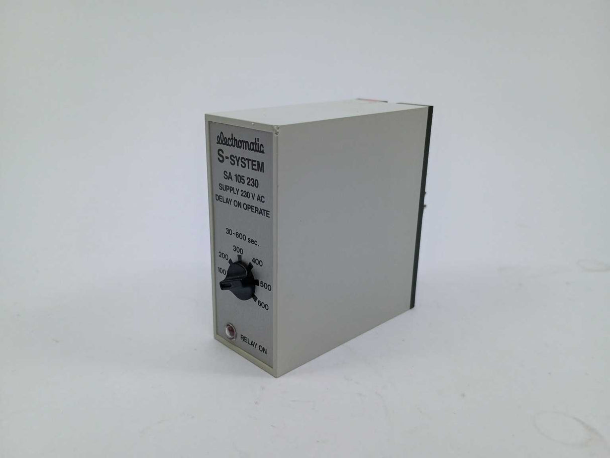 Electromatic SA 105 230 30-600 sec. 230 VAC Relay. Delay on Operate