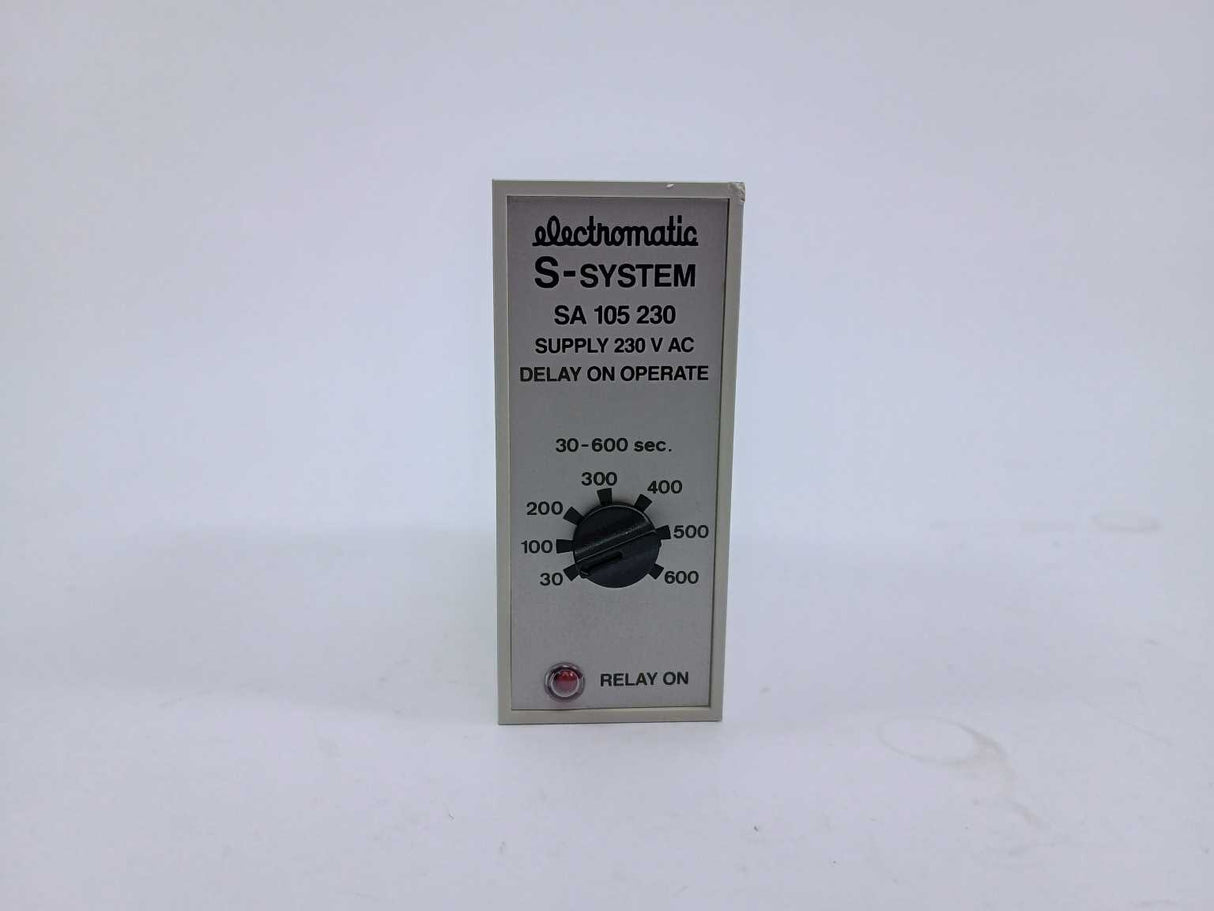 Electromatic SA 105 230 30-600 sec. 230 VAC Relay. Delay on Operate