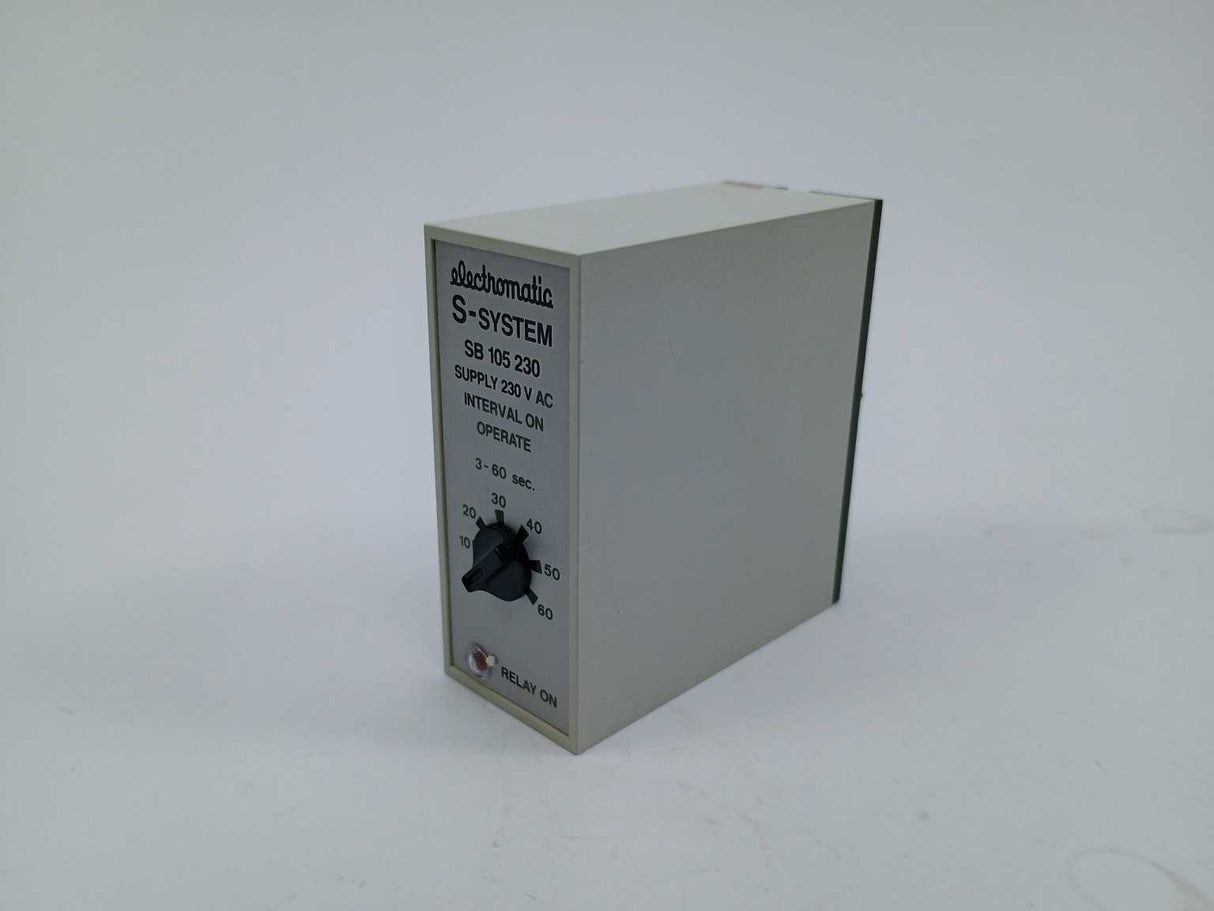 Electromatic SA 105 230 3-60 sec. 230 VAC Relay. Delay on Operate