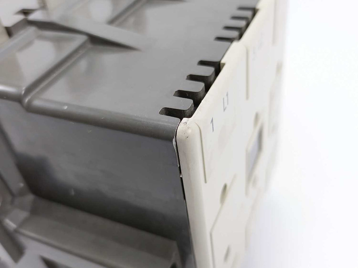 Siemens 3TB5617-0A 3 - Phase Contactor, Coil 264V 60Hz