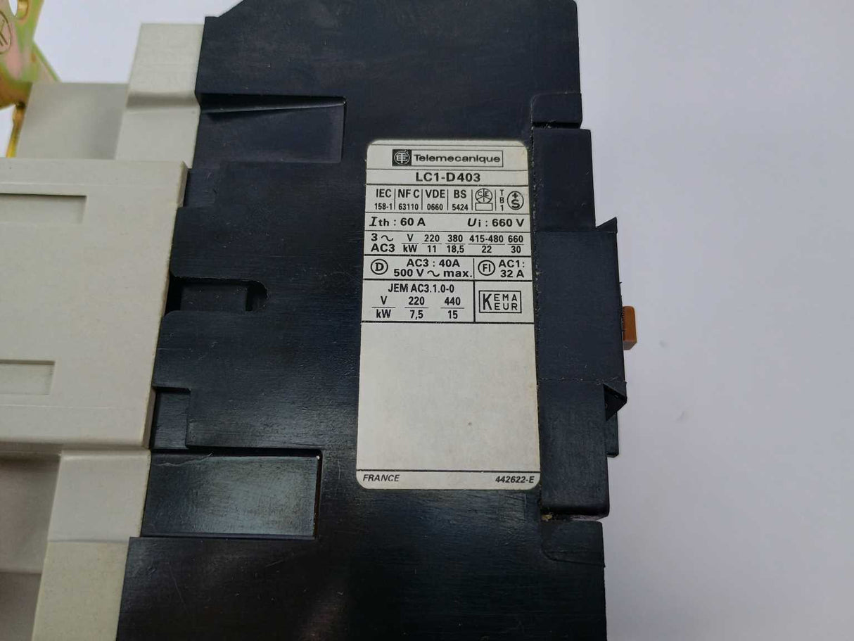 TELEMECANIQUE LC1-D403B7 Contactor 11032 with LX6-D40 0246