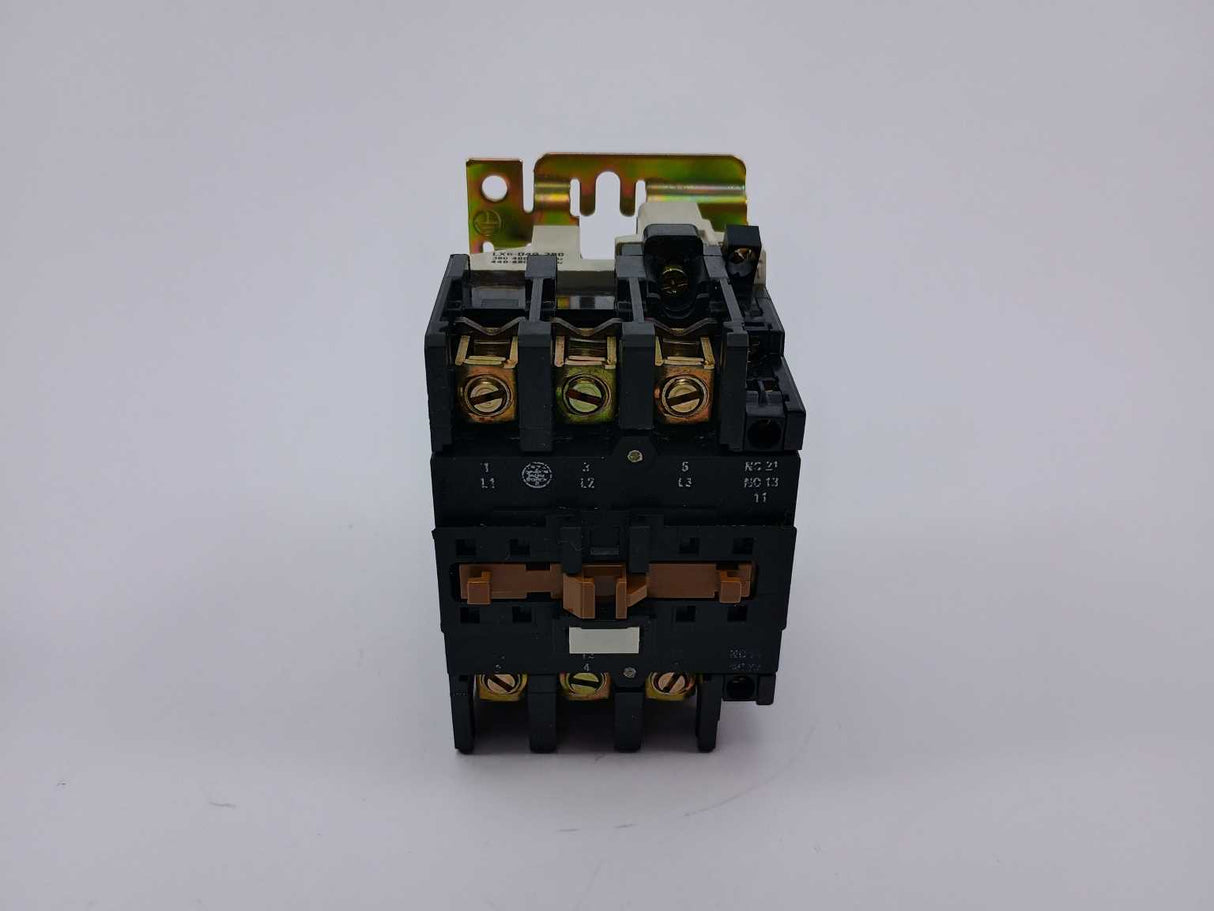 TELEMECANIQUE LC1D503Q Contactor 010208 with LX6-D40 380
