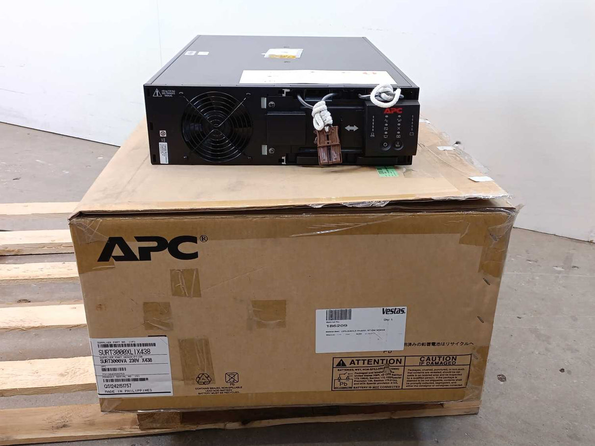 APC SURT3000XLIX438 Uninterruptible Power Supply 3000VA 230V, No battery