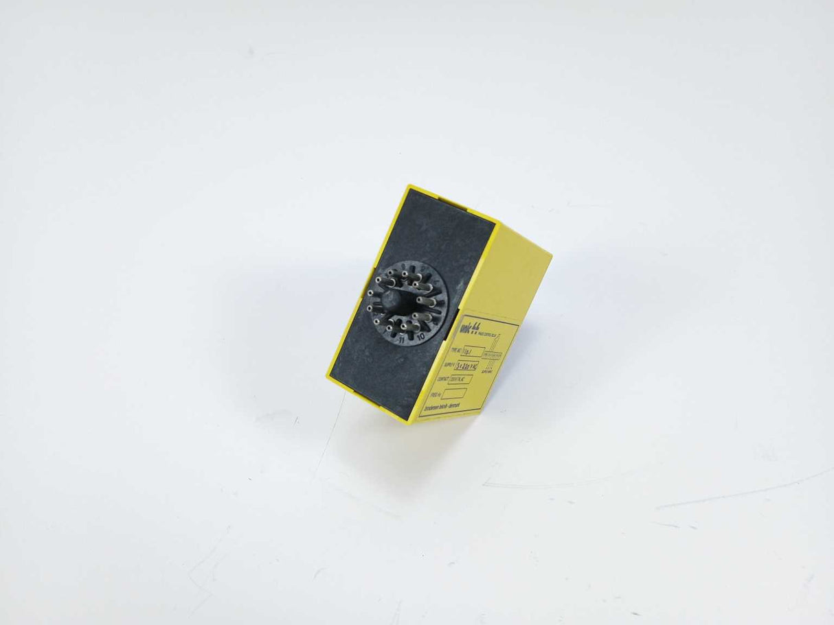 Unic/Brodersen A/S MC-110.1 3-Phase Control Relay 3x220VAC