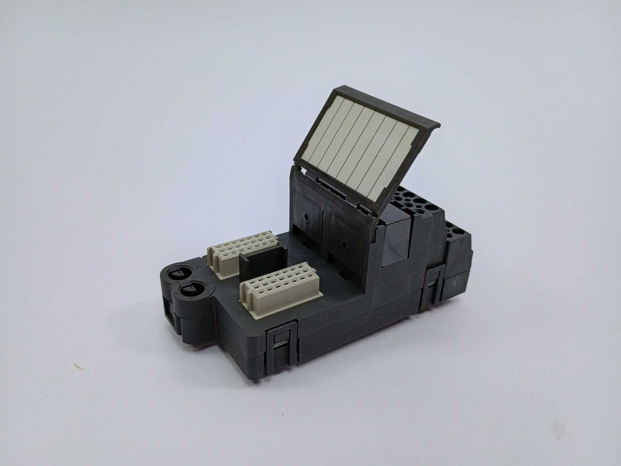 Fisher-Rosemount Systems 12P0623X052 KJ4001X1-CA1 I/O terminal block