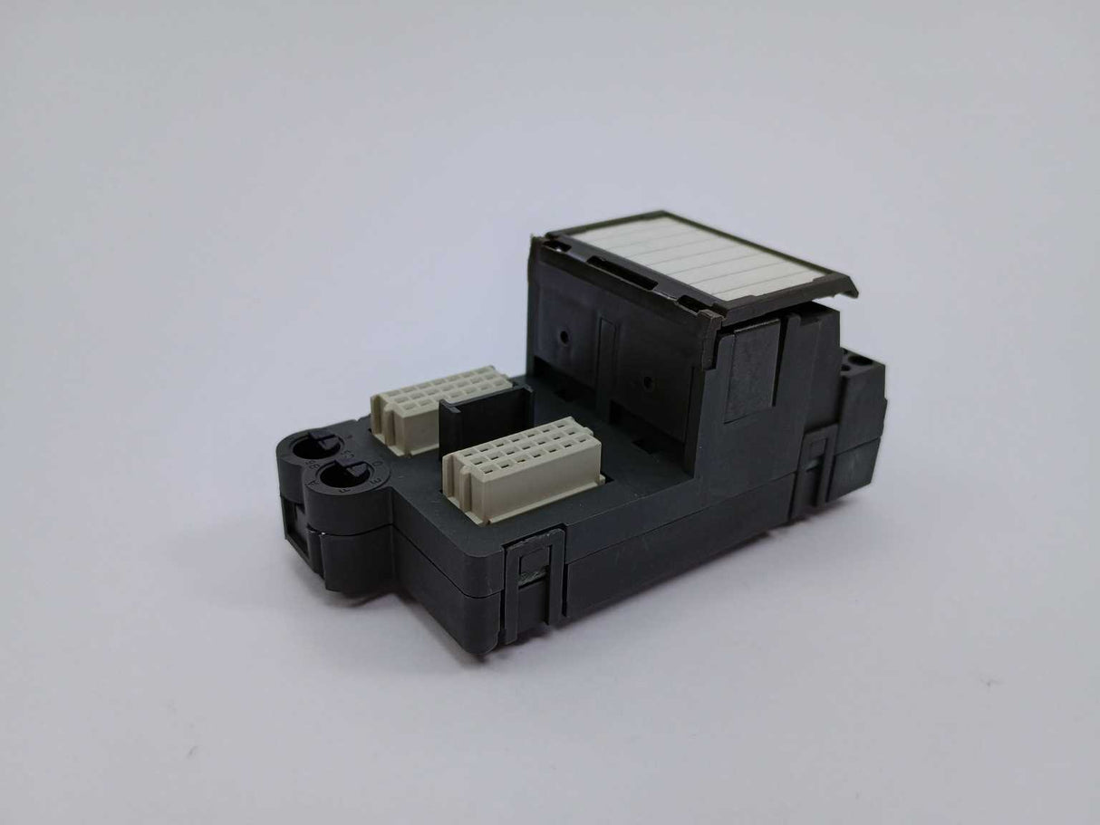 Fisher-Rosemount Systems 12P0623X062 KJ4001X1-CA1 I/O terminal block