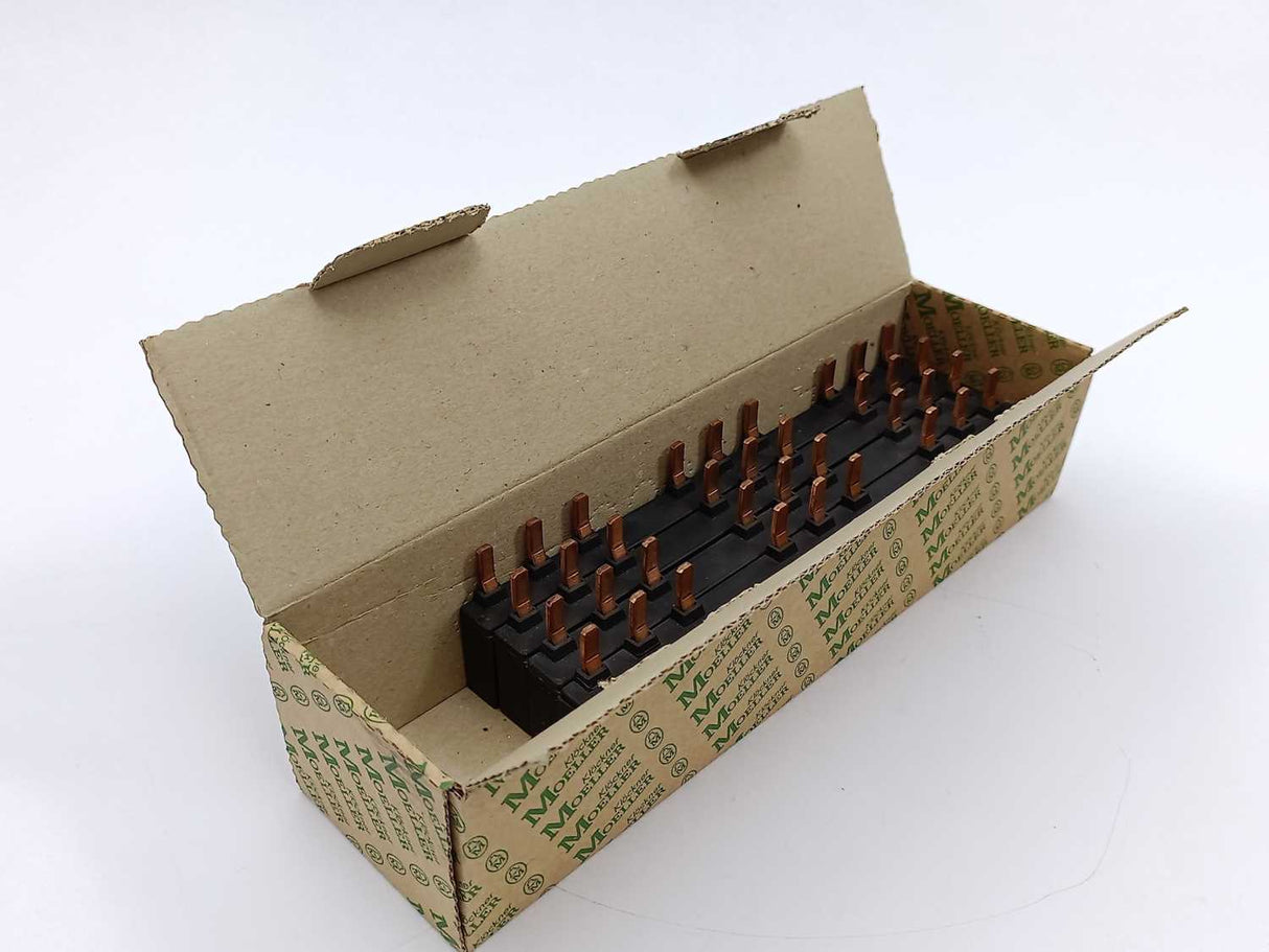 Klöckner Moeller B3.1/3-PKZ2 3-Phase Busbar 4 Pcs.