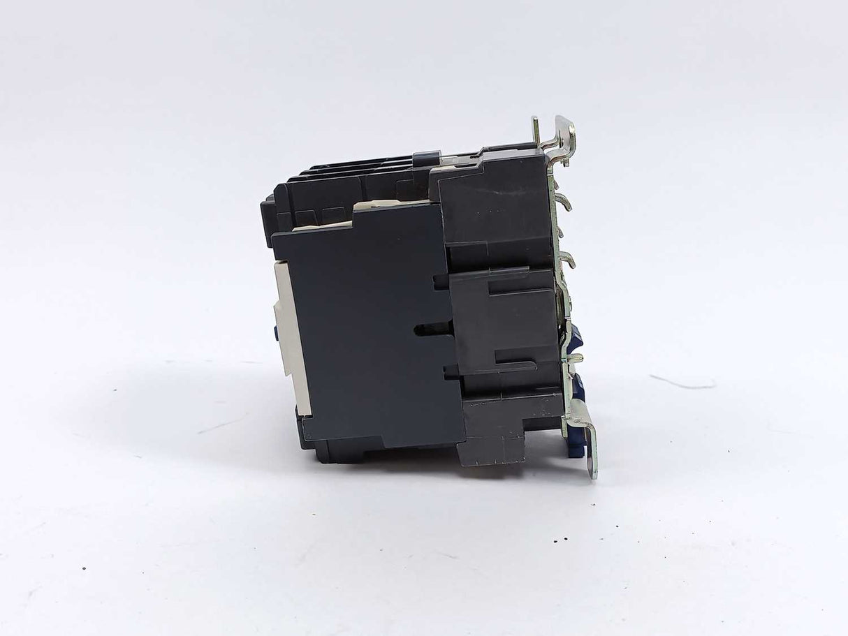 Schneider / Telemecanique LC1D5011 Contactor LC1D50