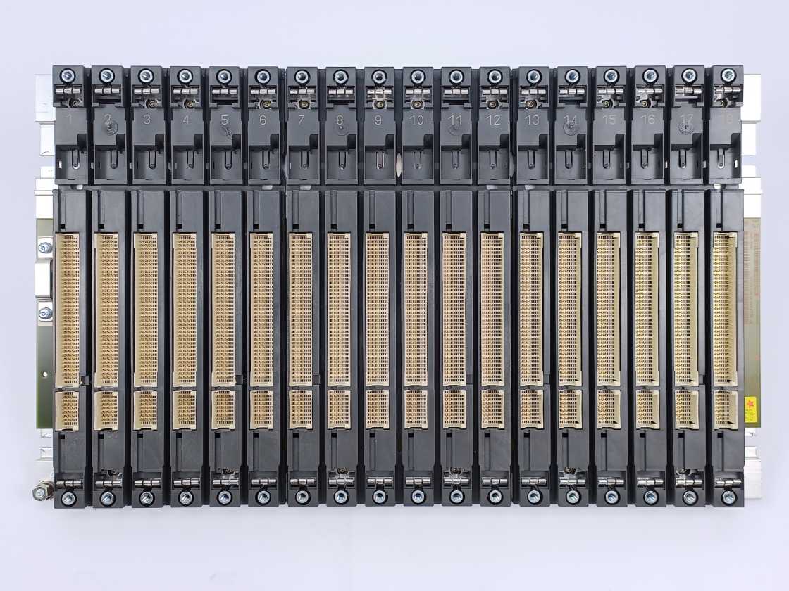 Siemens 6ES7400-1TA01-0AA0 Simatic S7-400 Rack UR1