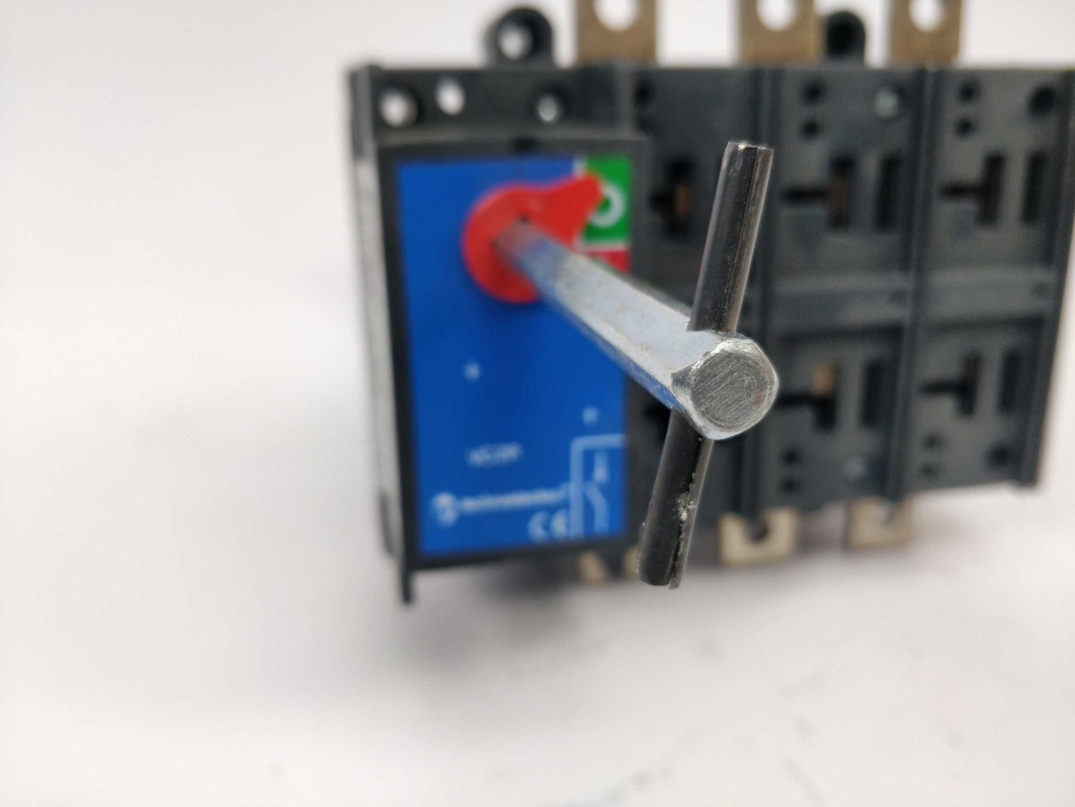 Technoelectric 12003SM Disconnect Switch VC2P 3X250A