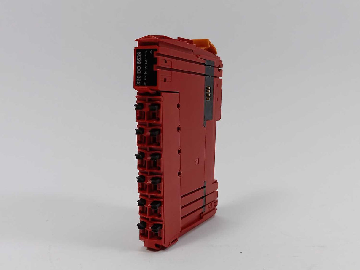 B&R X20DO6639 with X20BM12